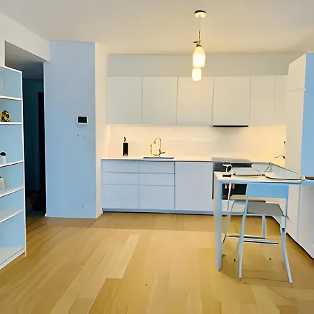 Lägenhet 19th Floor Free Parking & View